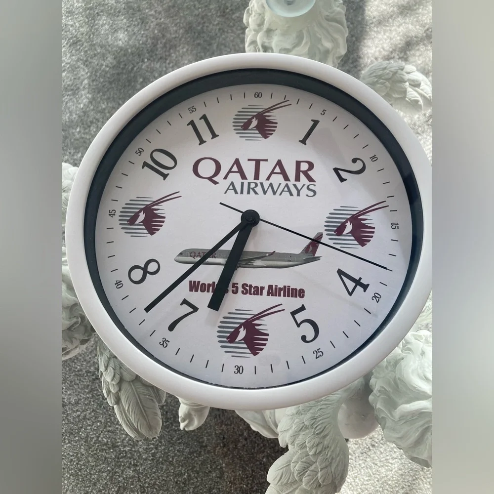 πΆπ¦ Qatar Airways custom made Wall Clock π Like New! - Picture 6 of 9